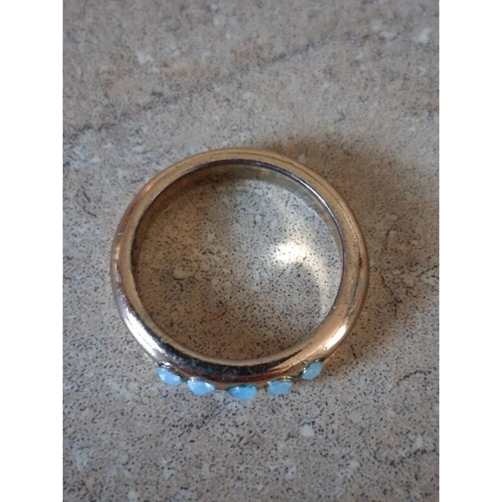 Gold Tone Five Inset Light Blue Gemstones Lightweight Fashion Band Ring Size 6.5